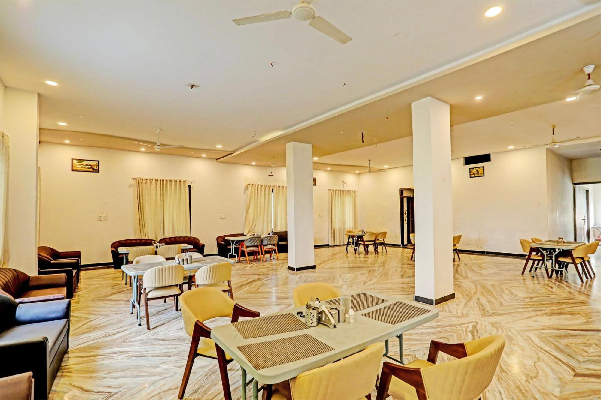 Collection O The Galaxy Resort Nāthdwāra Dış mekan fotoğraf
